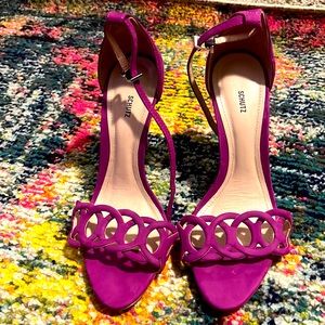 Schutz size 8.5b sandals New with tag never worn .